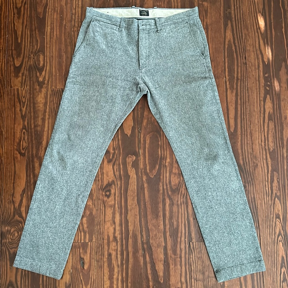 J. Crew 484 Stretch pants. 32/30 Gray. Excellent cond. 98% cotton, 2% elastane.